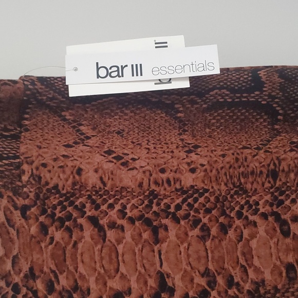 NWT SNAKESKIN BARIII SKIRT SZ LARGE - Picture 2 of 4